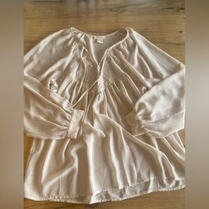 Sundance Cream Tie Front Blouse Relaxed Style Women’s‎ Medium Preloved